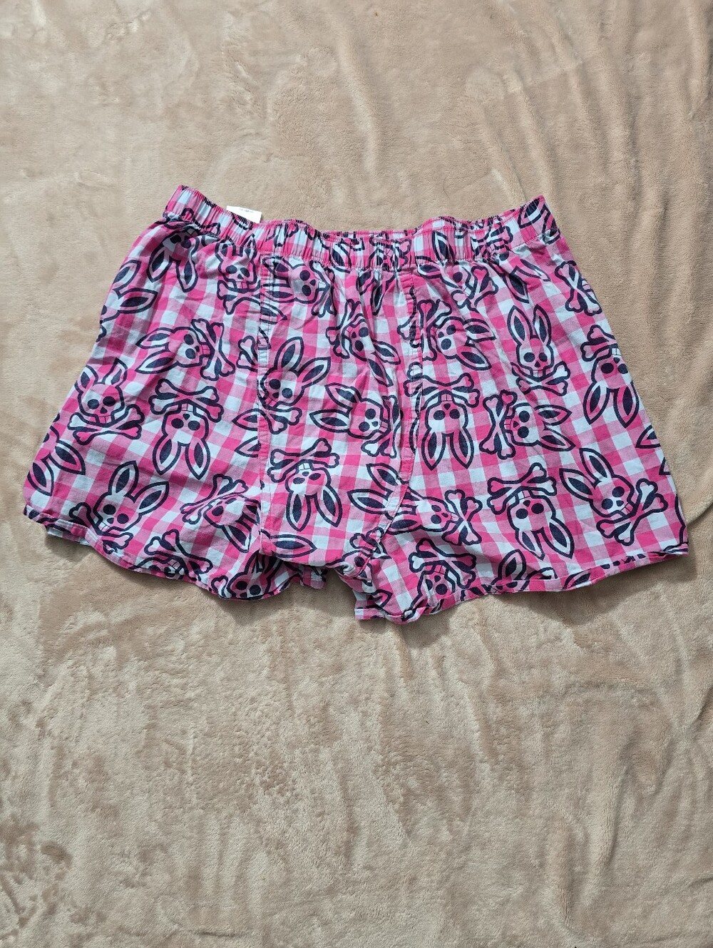 Psycho Bunny woven cotton boxers feature an all-over bunny and skull print - Picture 2 of 5
